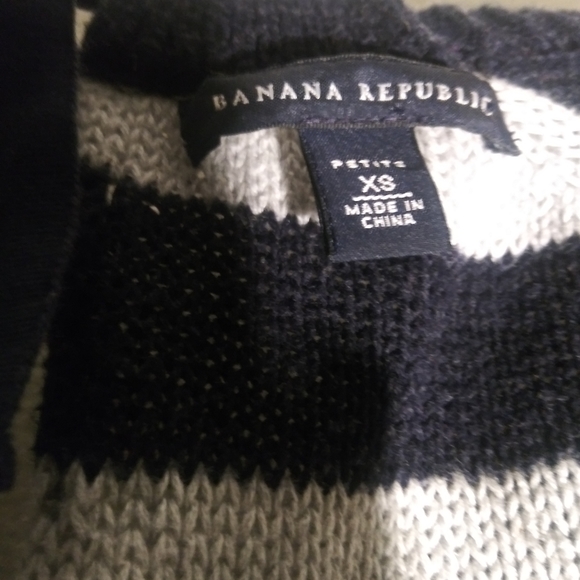 Sweater - Picture 4 of 4